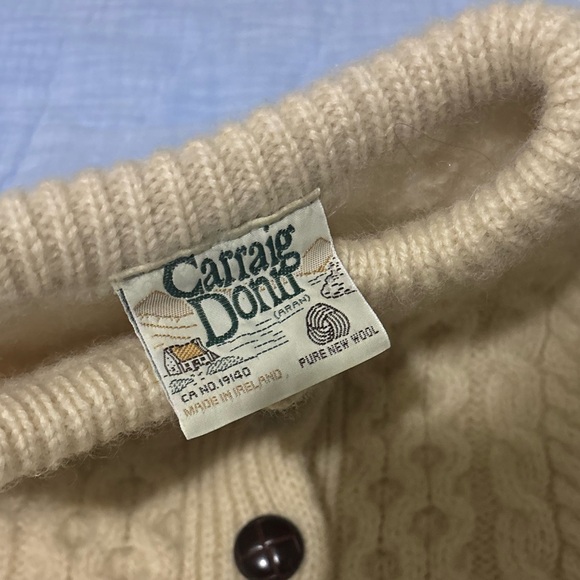 Pure Wool Made in Ireland by Carraig Donn Cozy Cream/beige Cable Knit Sweater - Picture 4 of 7